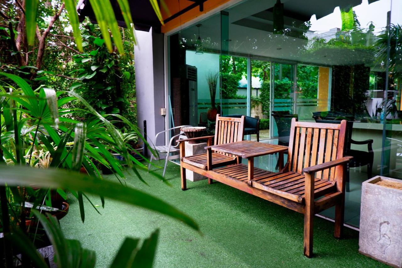 The Wing Design Hotel Banguecoque Exterior foto